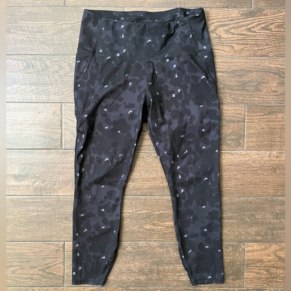 Black and grey polka dot high waisted leggings